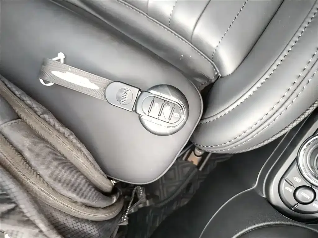 MINI Cooper (3-door) — фото 4