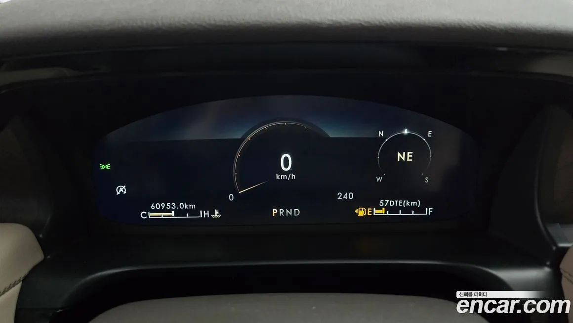 Lincoln Aviator 2023 из KR, фото 2