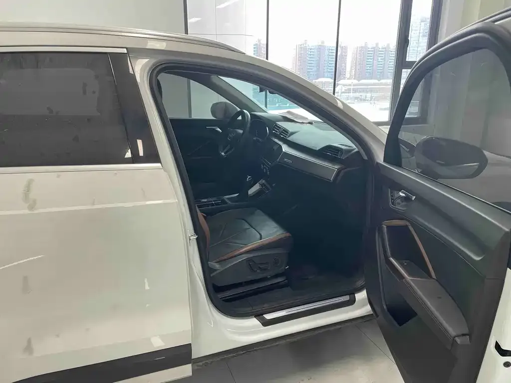 Audi Q3 2022 из CN, фото 4