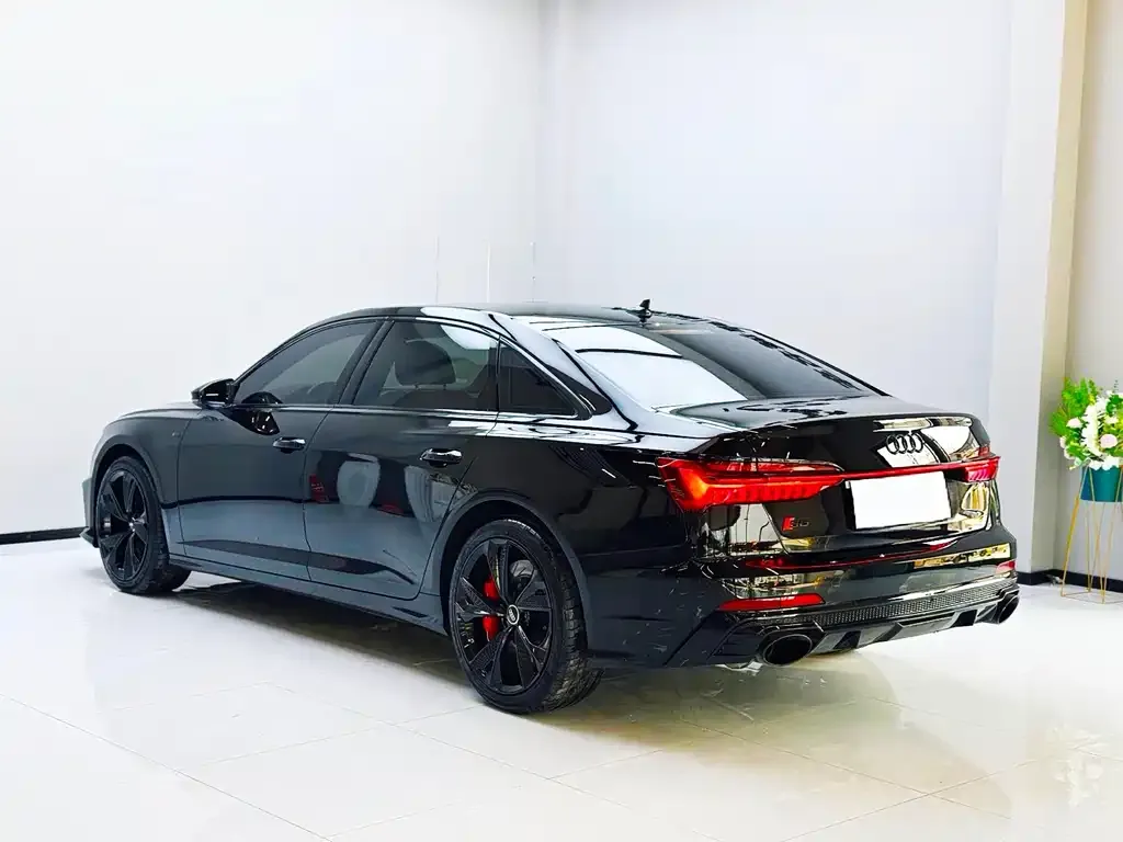 Audi A6L 2023 из CN, фото 7