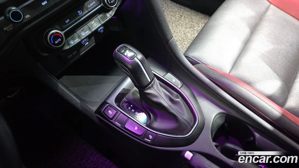 Hyundai Veloster 2021 из KR, фото 10