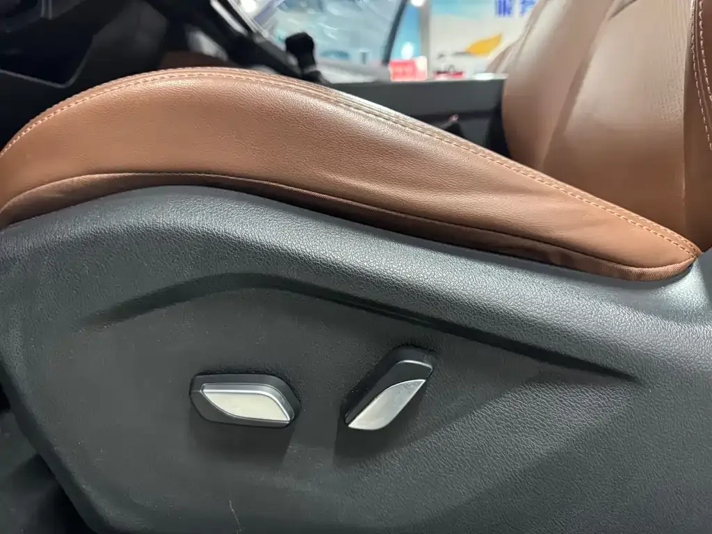 Geely Vision X6 2023 из CN, фото 2