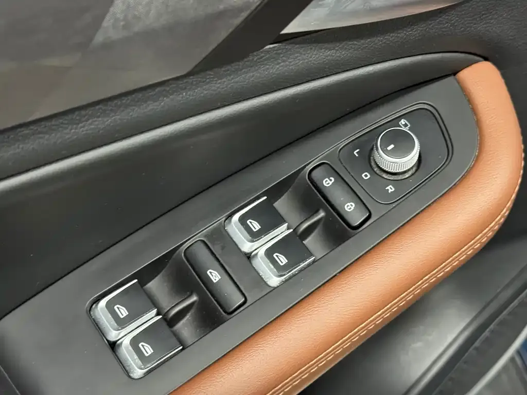 Geely Vision X6 2023 из CN, фото 7