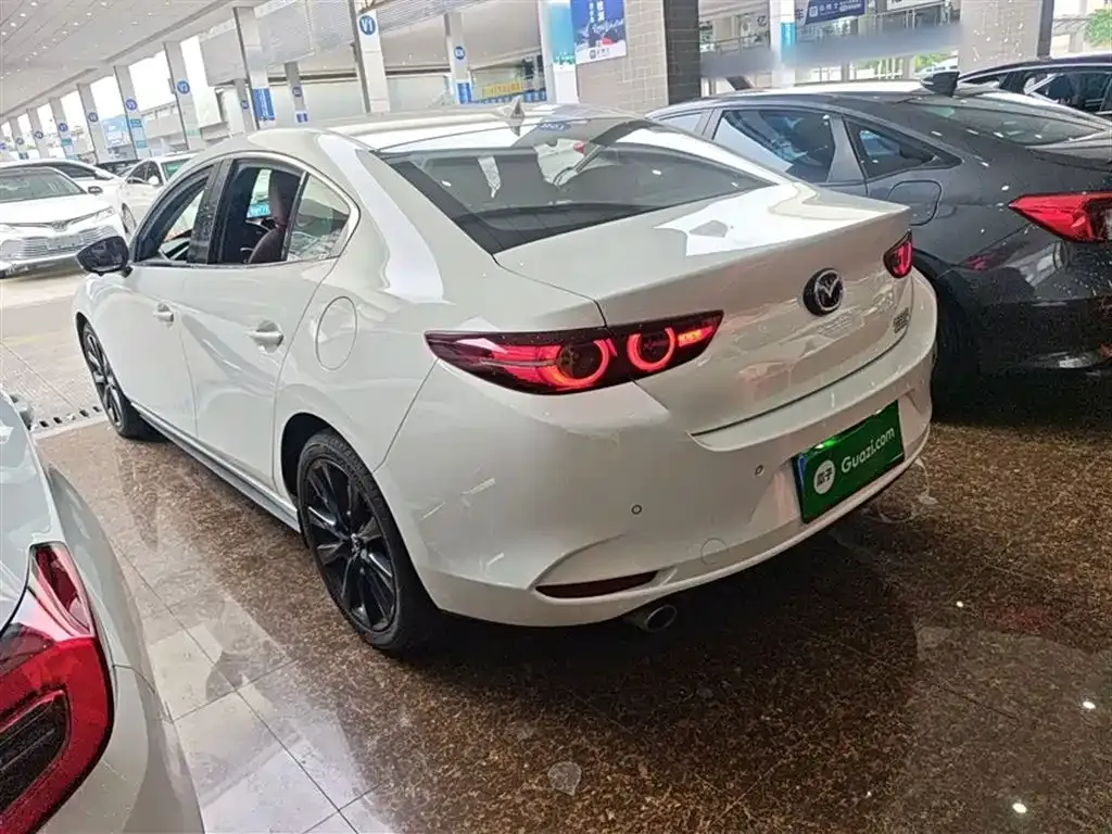 Mazda 3 Axela 2024 из CN, фото 10