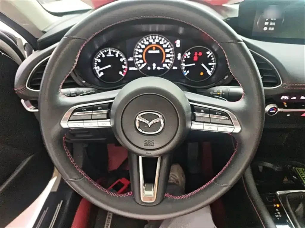 Mazda 3 Axela 2024 из CN, фото 2