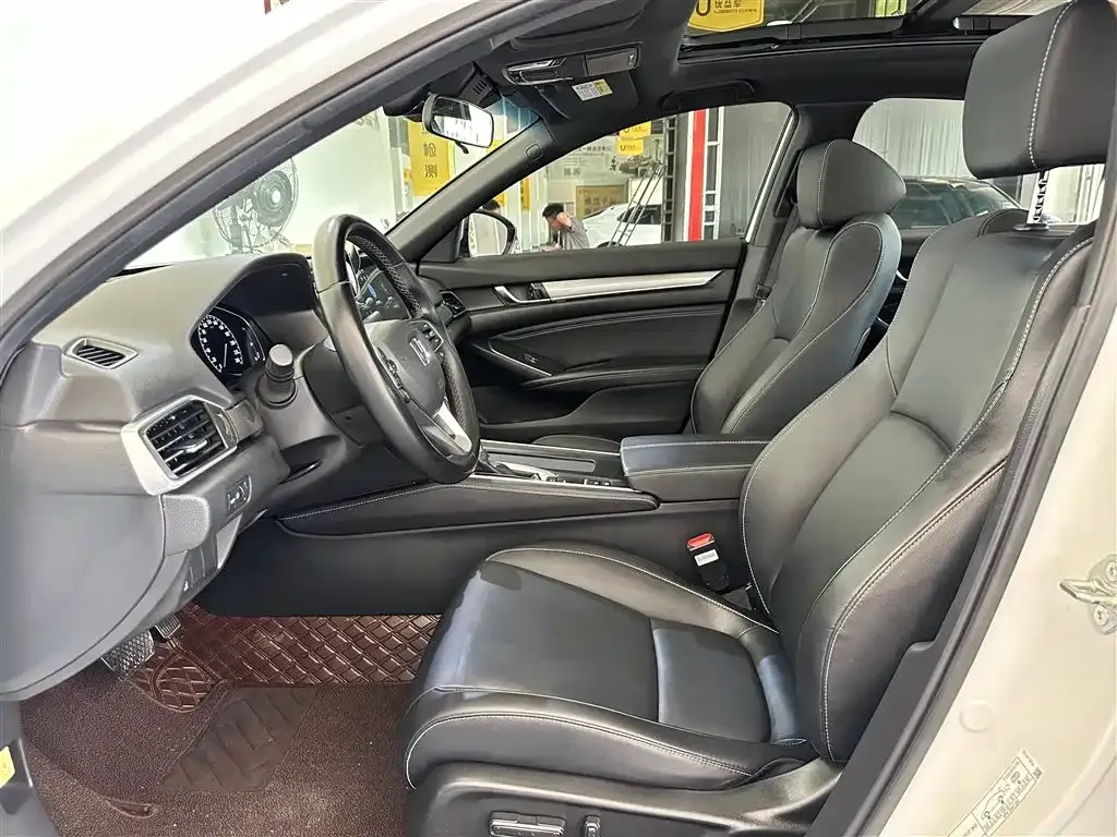 Honda Inspire 2023 из CN, фото 6
