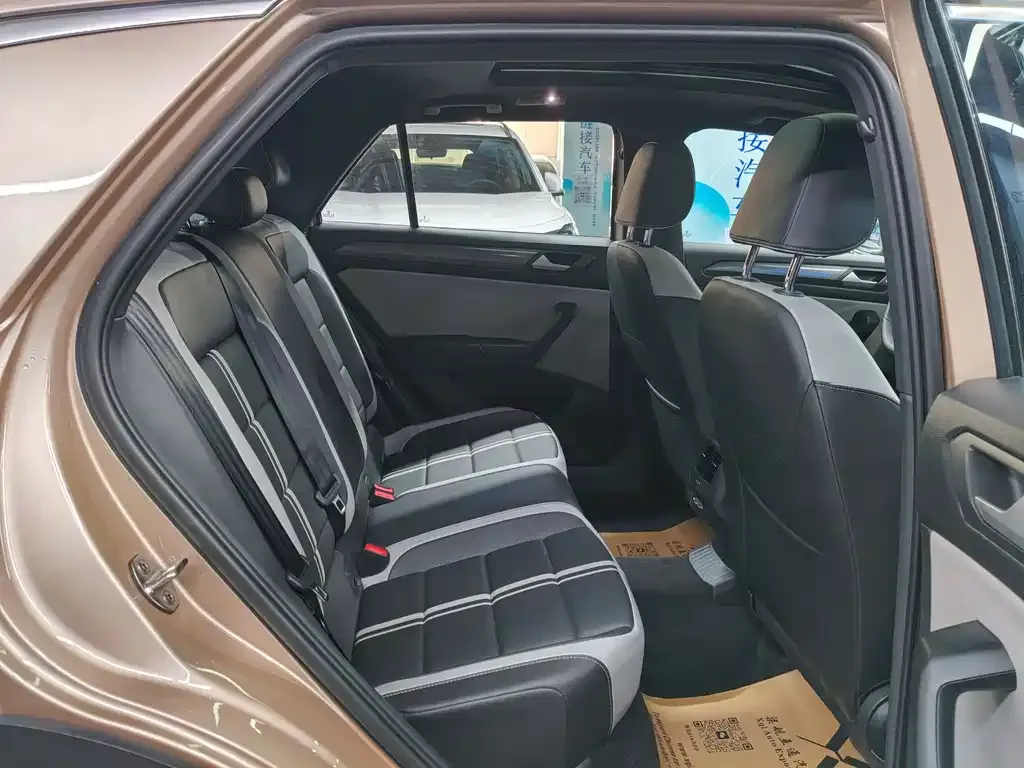 Volkswagen T-Roc 2025 из CN, фото 6