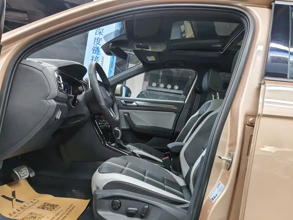 Volkswagen T-Roc 2025 из CN, фото 2