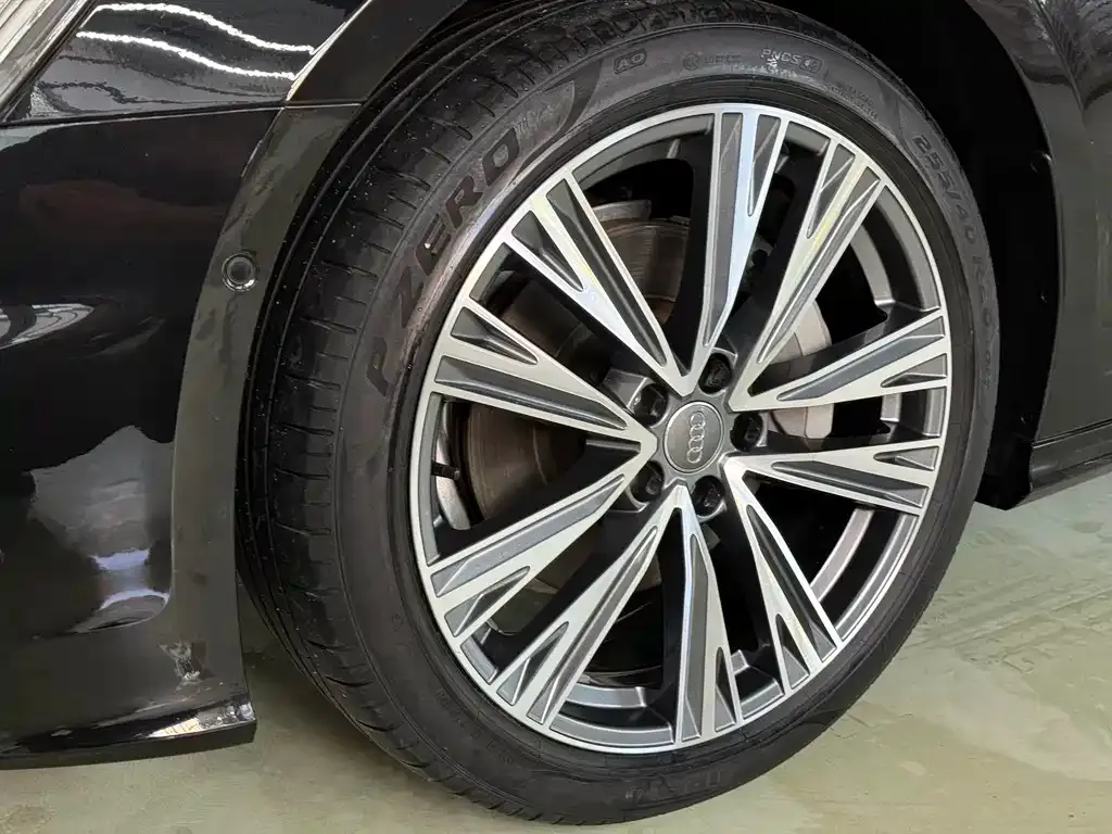 Audi A6L 2022 из CN, фото 7