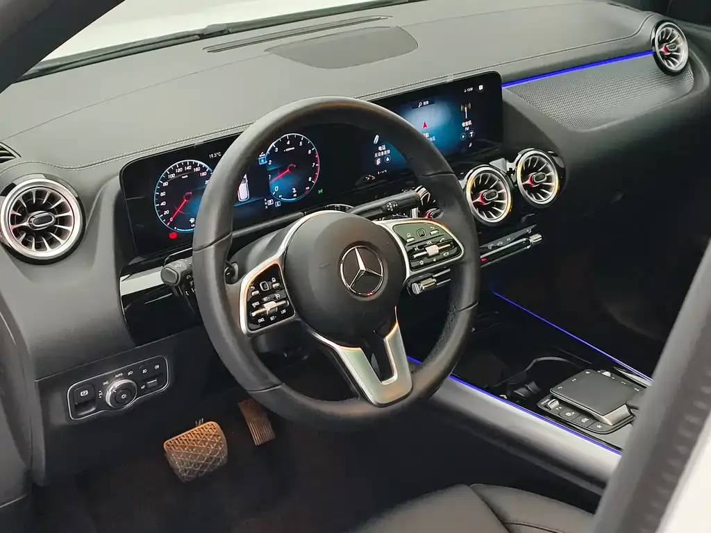 Mercedes-Benz GLA 2023 из CN, фото 10
