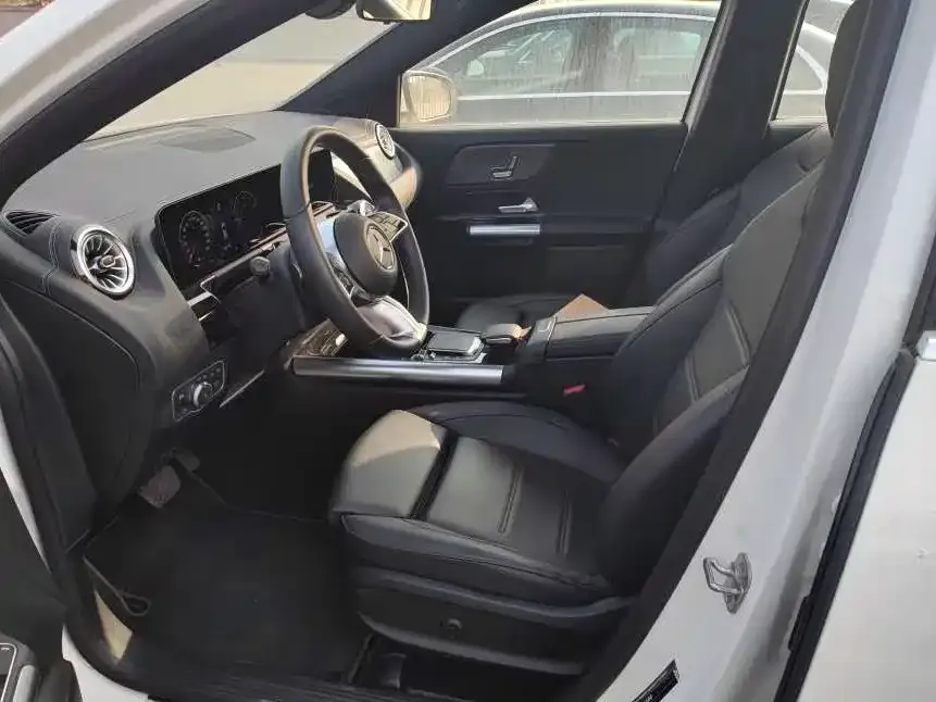 Mercedes-Benz GLA 2024 из CN, фото 2