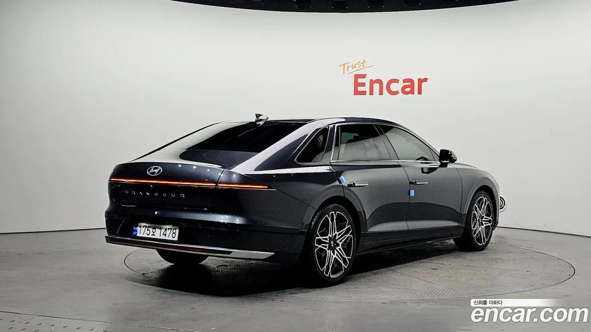 Hyundai Grandeur 2023 из KR, фото 3