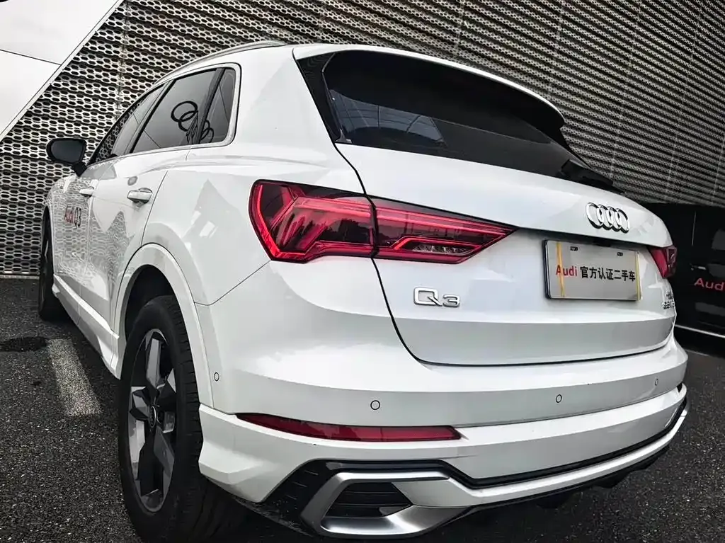Audi Q3 2023 из CN, фото 2