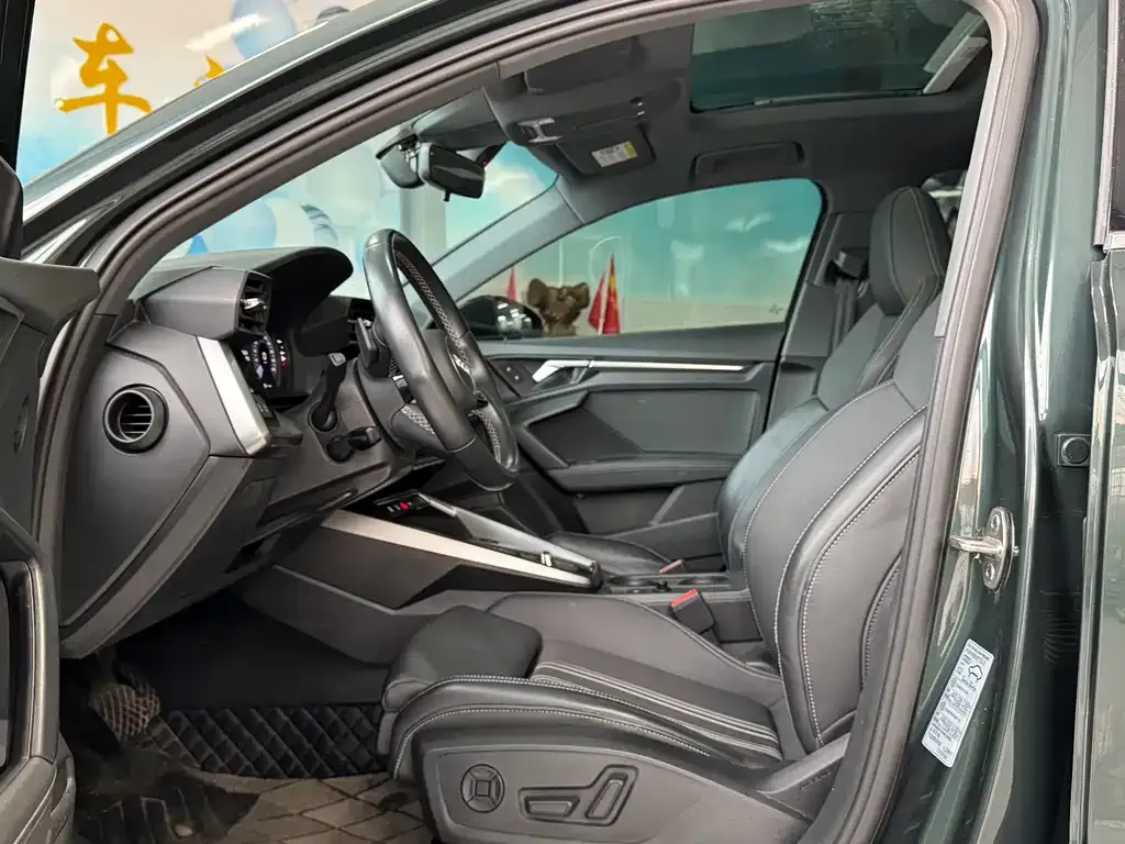 Audi A3 2023 из CN, фото 5