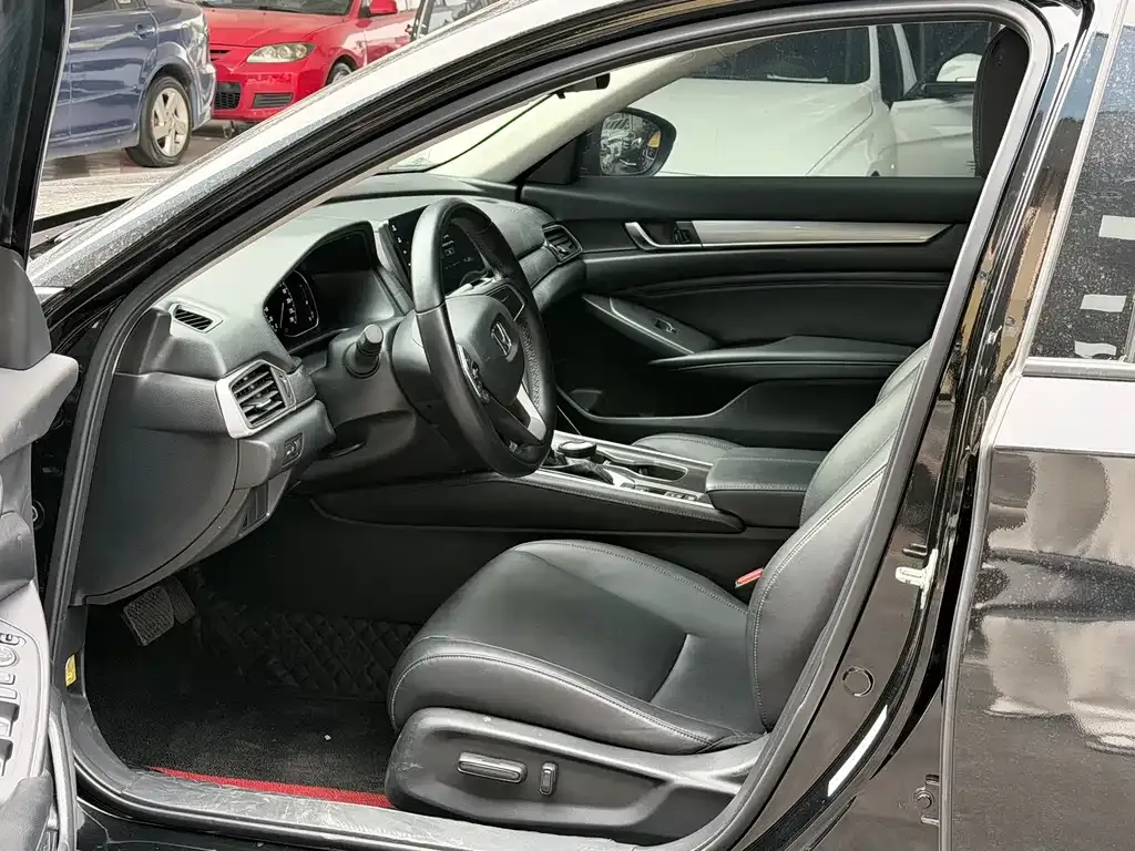 Honda Accord 2022 из CN, фото 10