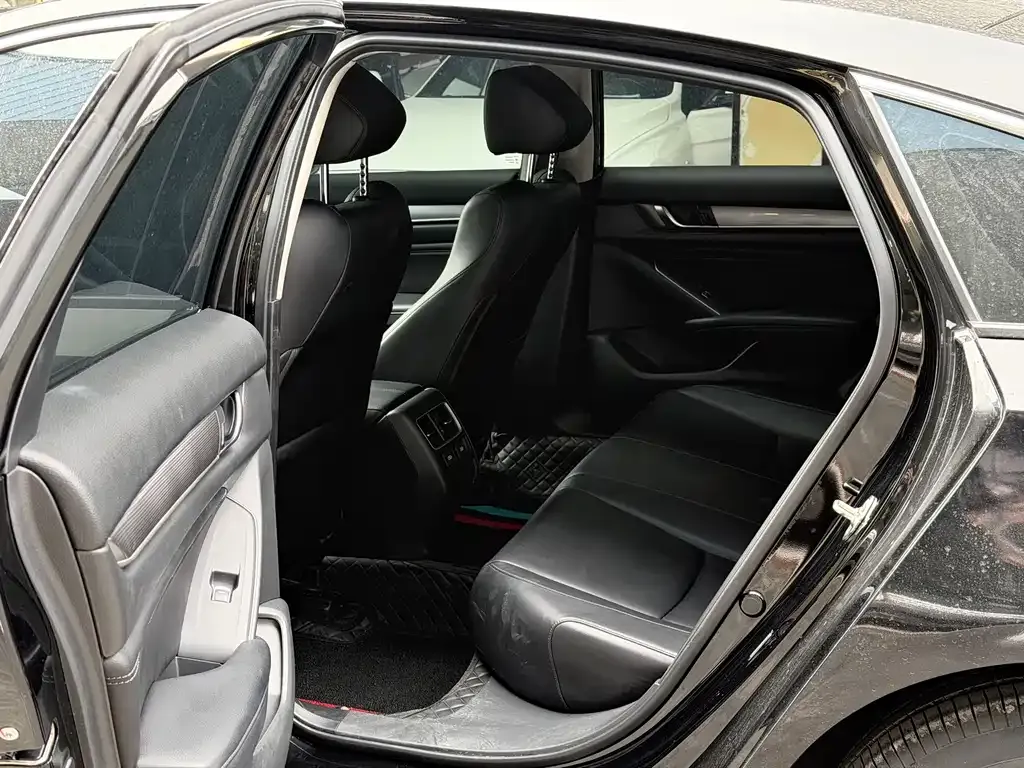 Honda Accord 2022 из CN, фото 7