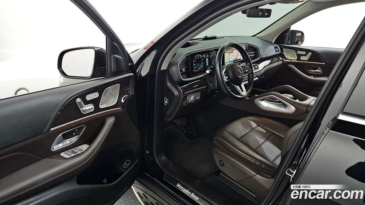 Mercedes-Benz GLE-Class — фото 10