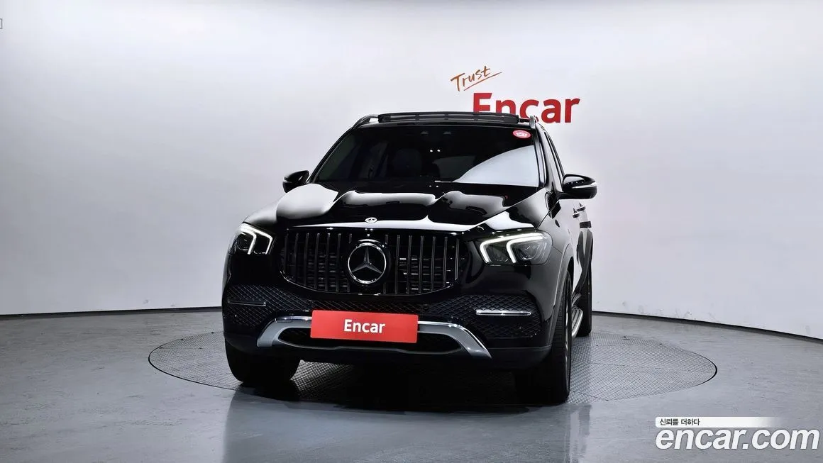 Mercedes-Benz GLE-Class — фото 6