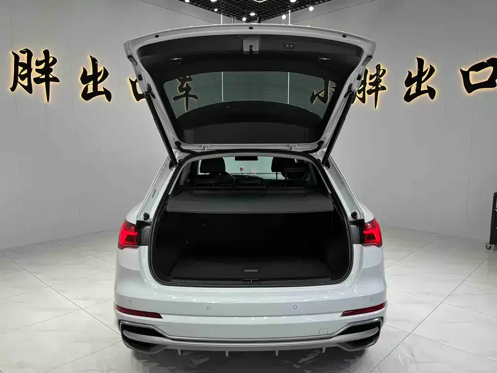 Audi Q3 2021 из CN, фото 4