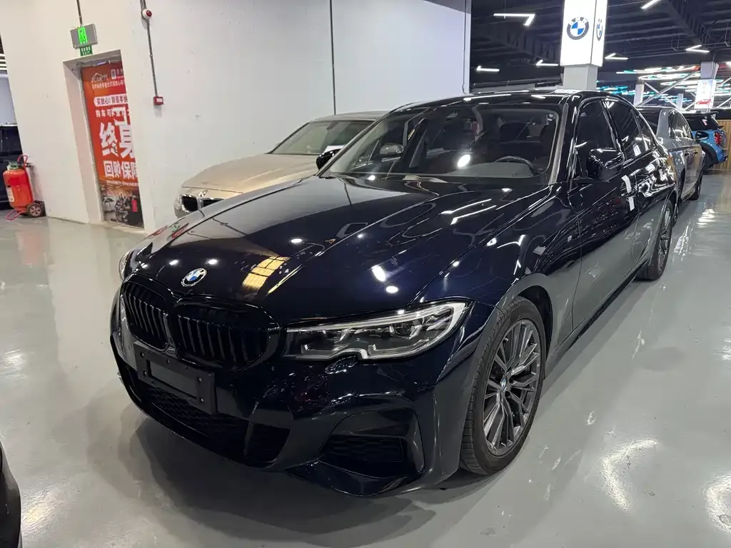 BMW 3 Series 2021 из CN, фото 1