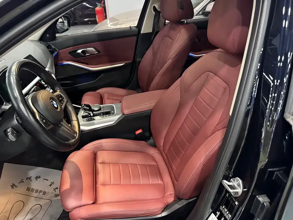 BMW 3 Series 2021 из CN, фото 4