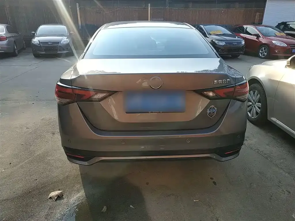 Nissan Sylphy 2023 из CN, фото 4