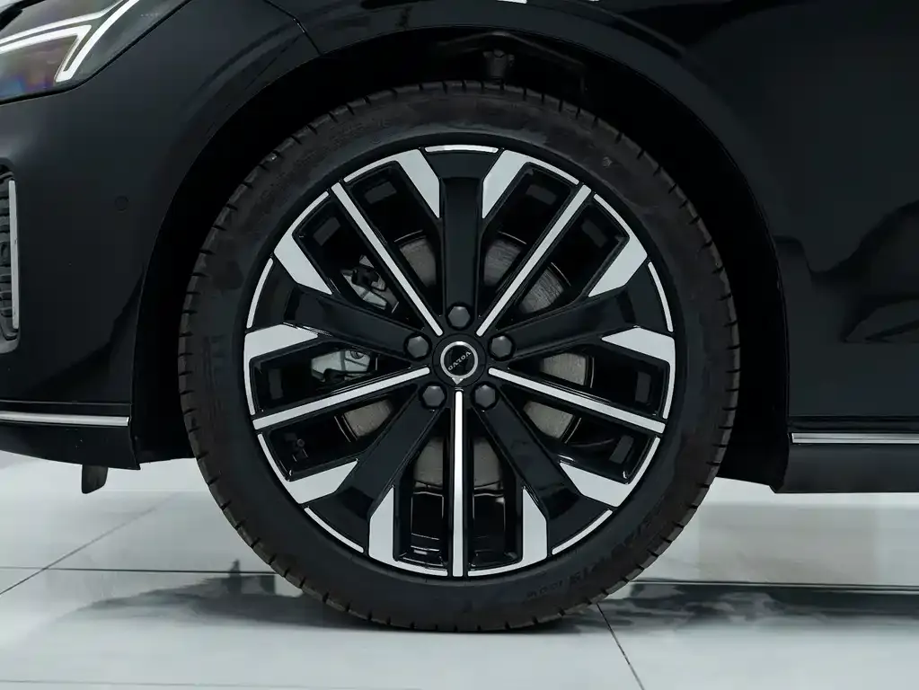 Volvo S90 — фото 7