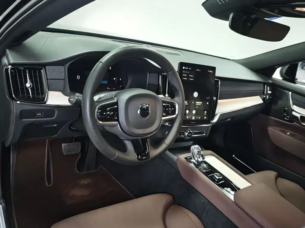 Volvo S90 — фото 10