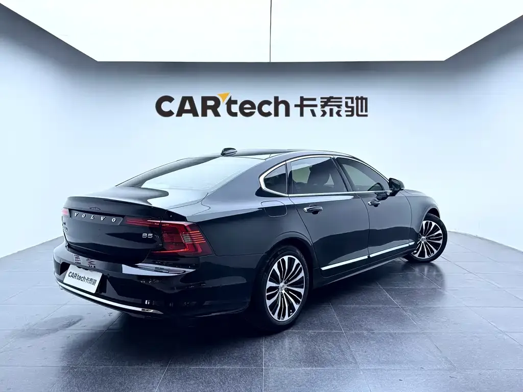 Volvo S90 2022 из CN, фото 3