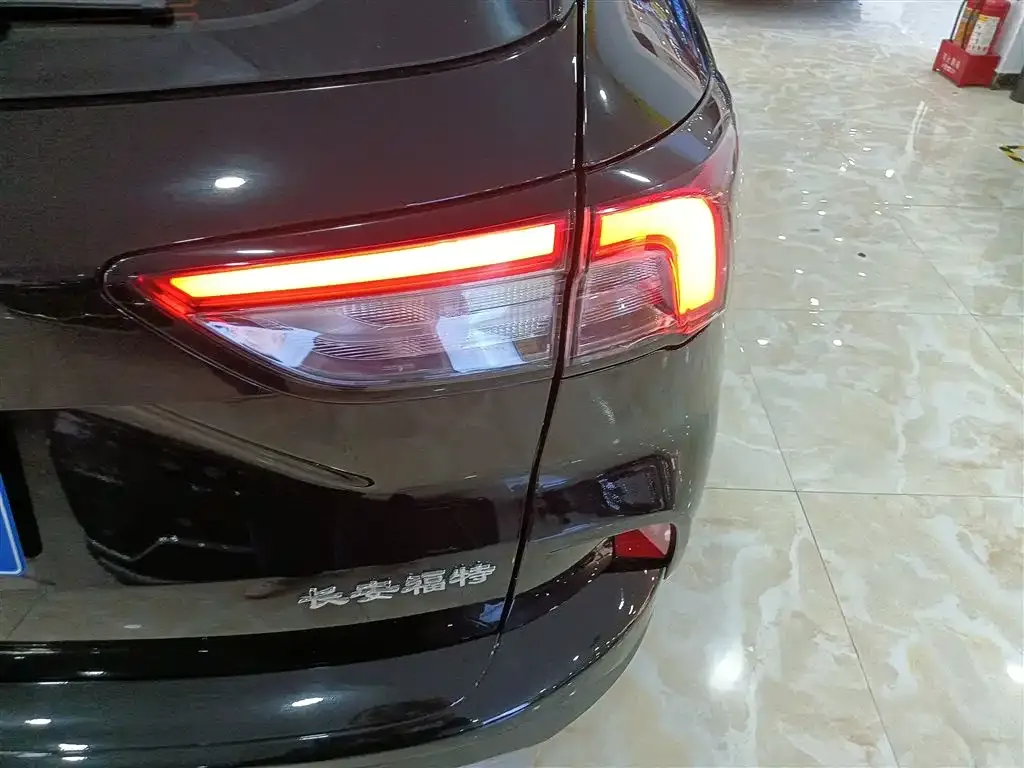 Ford Escape 2024 из CN, фото 6