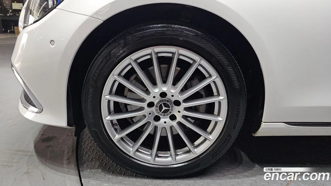 Mercedes-Benz E-Class 2021 из KR, фото 8