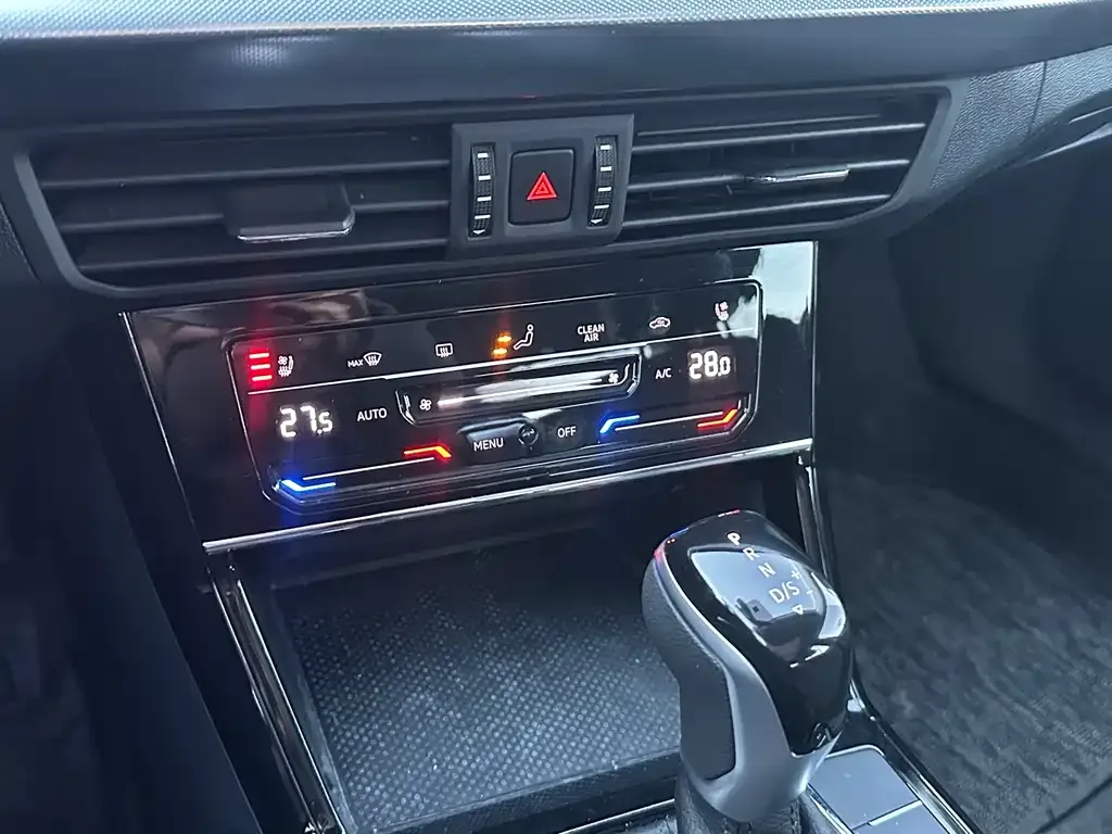 Volkswagen Passat 2025 из CN, фото 8
