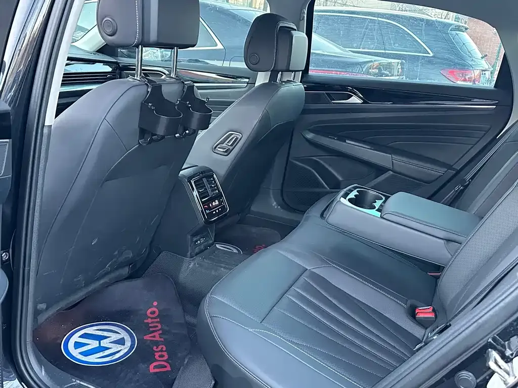 Volkswagen Passat 2025 из CN, фото 4