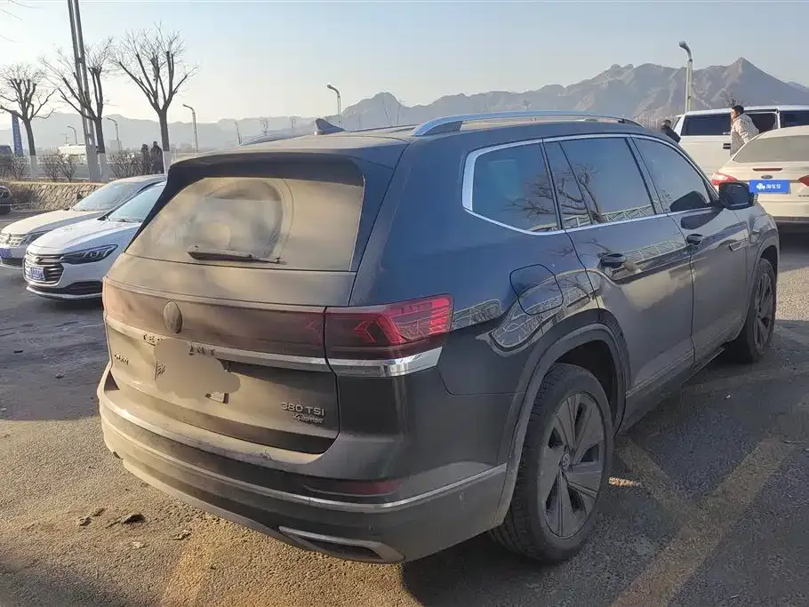 Volkswagen Teramont 2023 из CN, фото 8