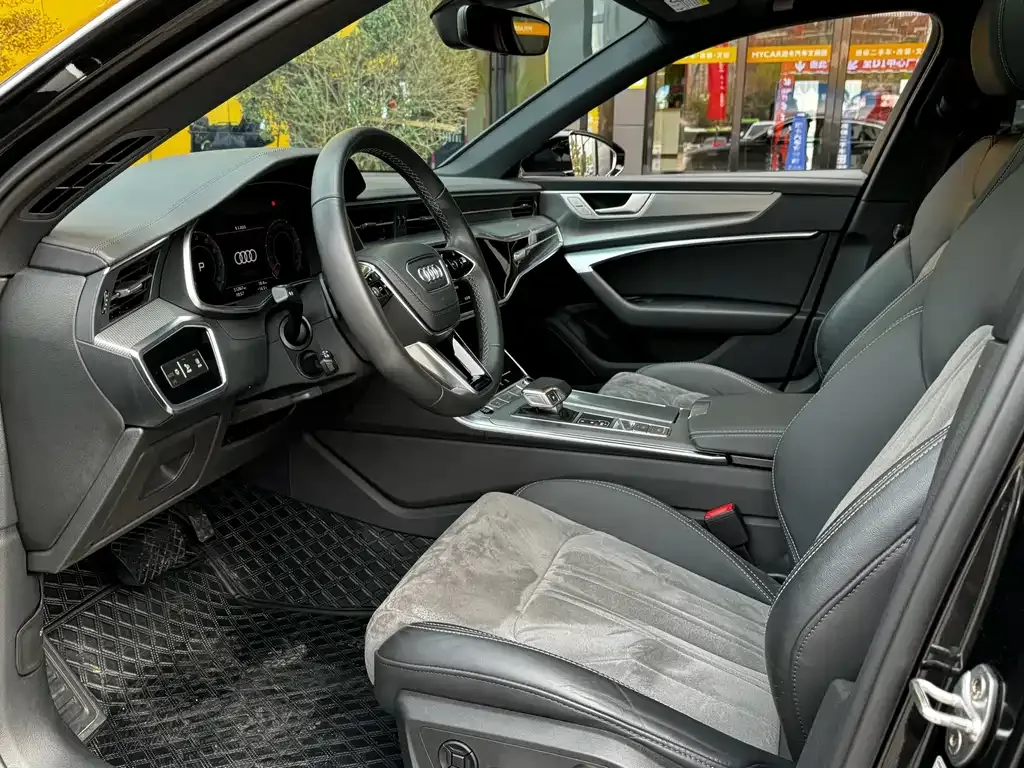 Audi A6L 2023 из CN, фото 6