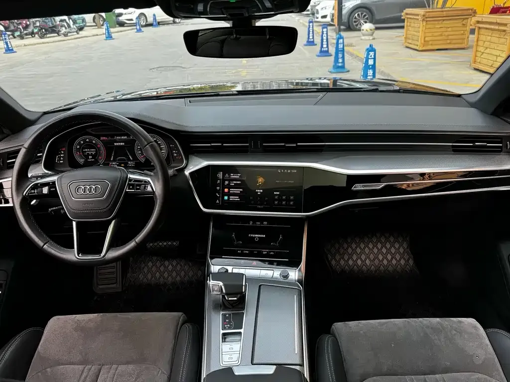 Audi A6L 2023 из CN, фото 5