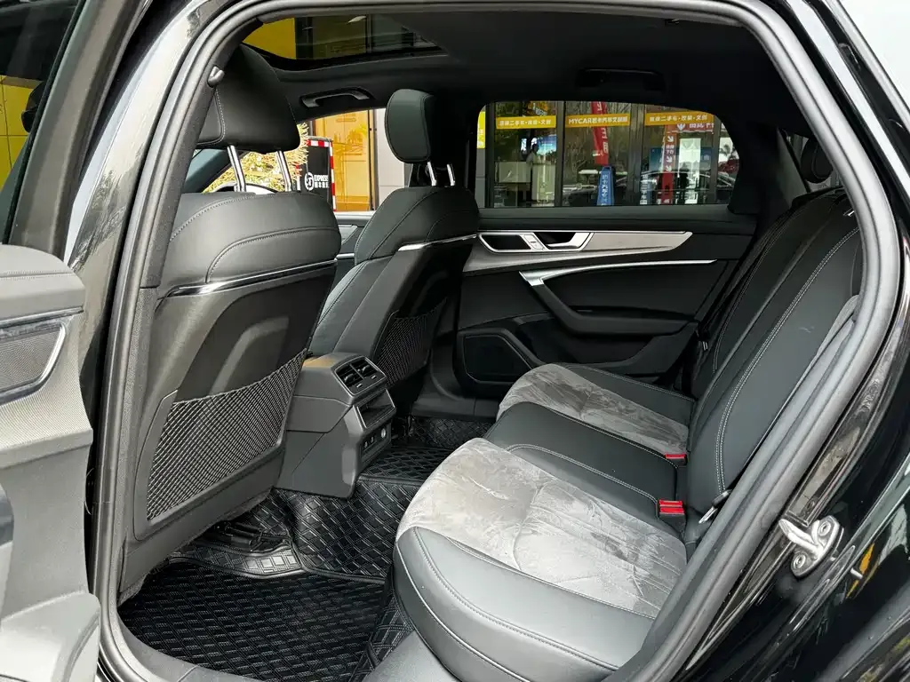 Audi A6L 2023 из CN, фото 7