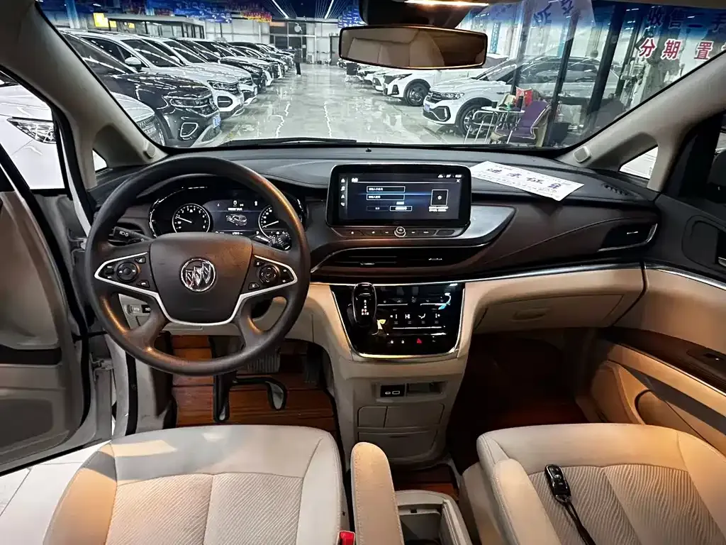 Buick GL8 2024 из CN, фото 9