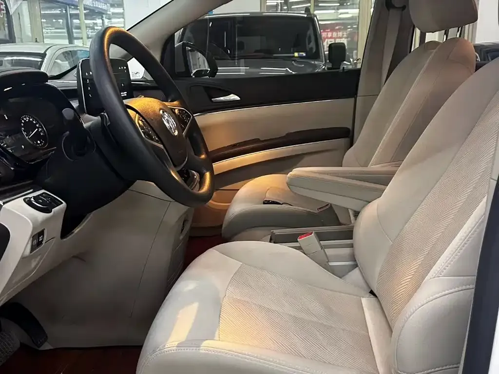 Buick GL8 2024 из CN, фото 7
