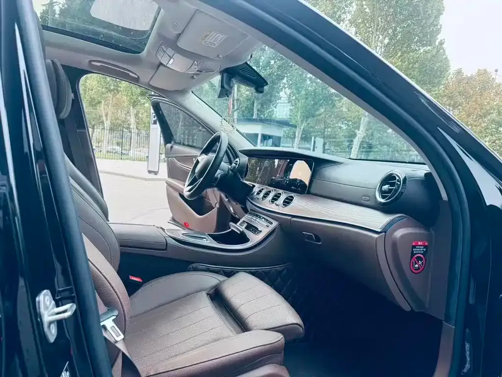 Mercedes-Benz E-Class 2023 из CN, фото 4
