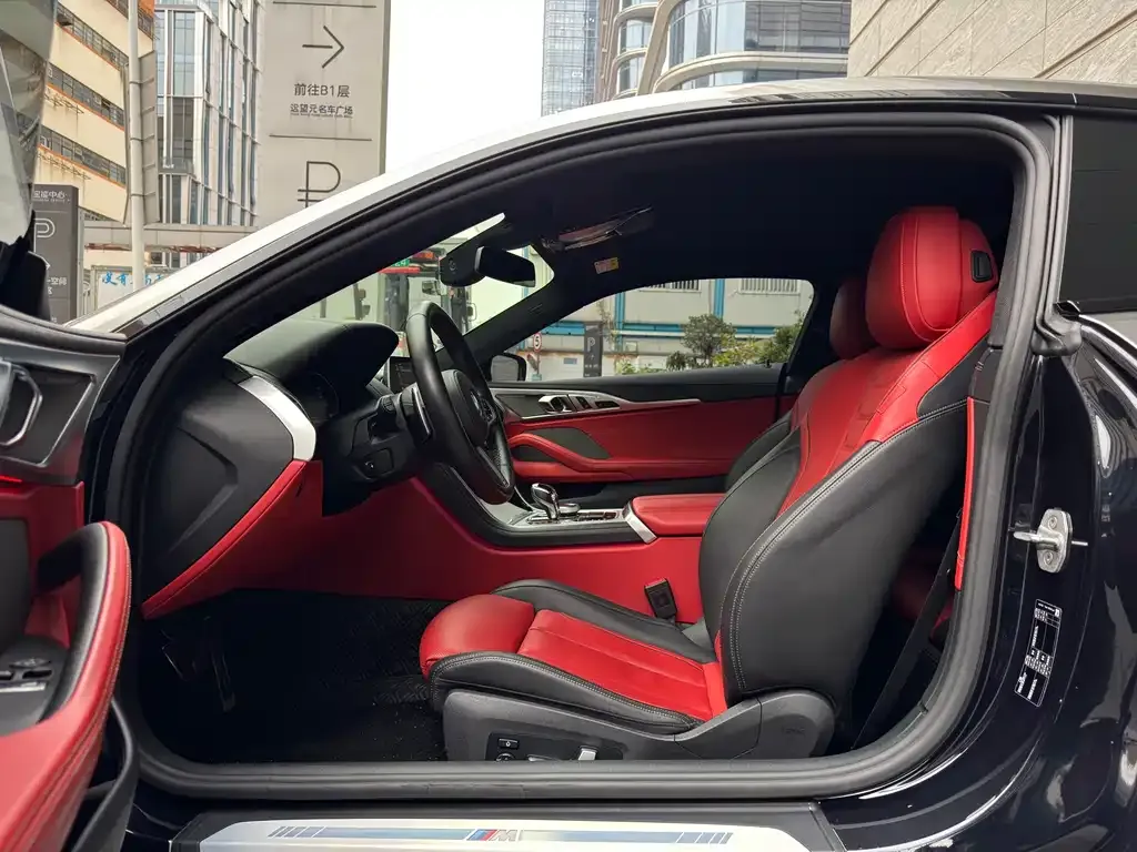 BMW 8 Series 2021 из CN, фото 9