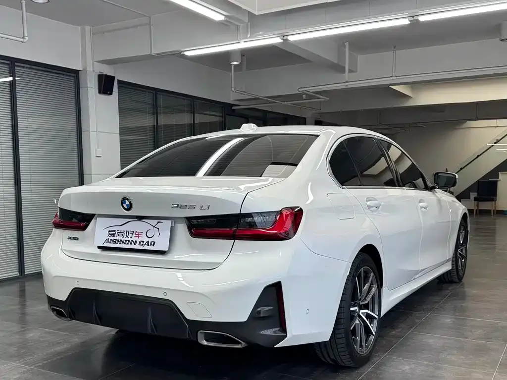 BMW 3 Series 2023 из CN, фото 6