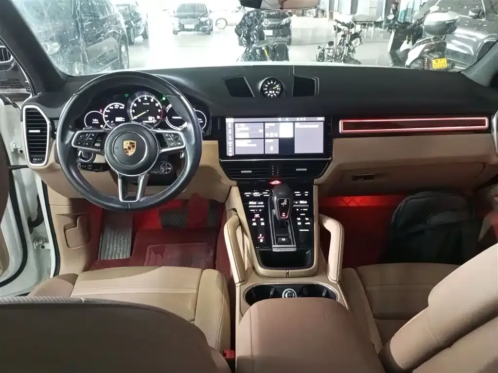 Porsche Cayenne Hybrid 2021 из CN, фото 8