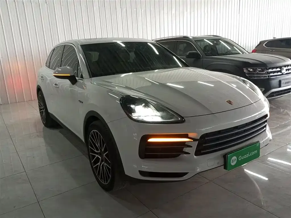 Porsche Cayenne Hybrid 2021 из CN, фото 5