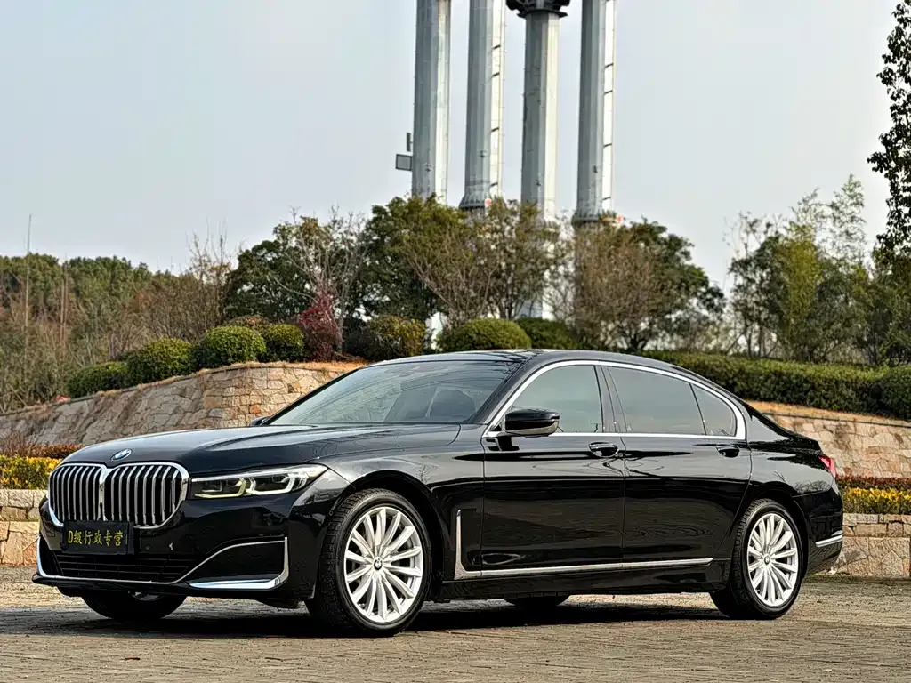 BMW 7 Series 2021 из CN, фото 1