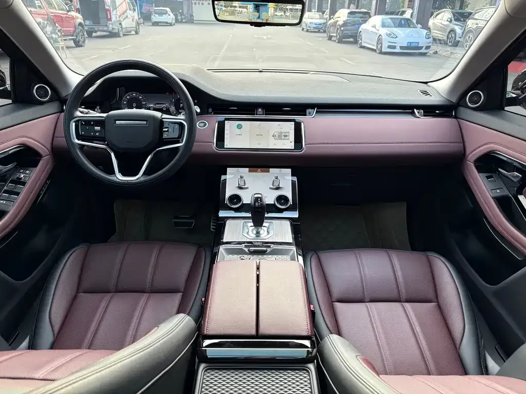 Land Rover Evoque 2024 из CN, фото 4