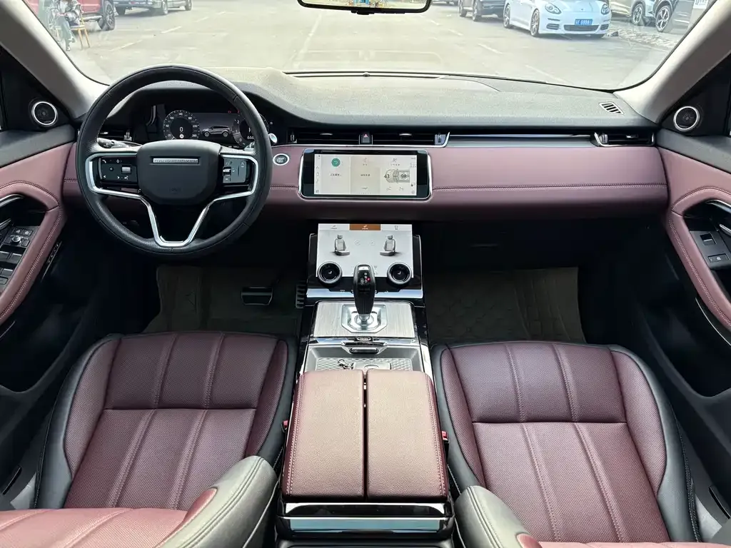 Land Rover Evoque 2024 из CN, фото 2