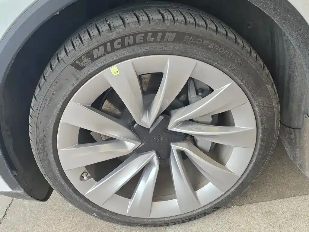 Tesla Model Y 2025 из CN, фото 4