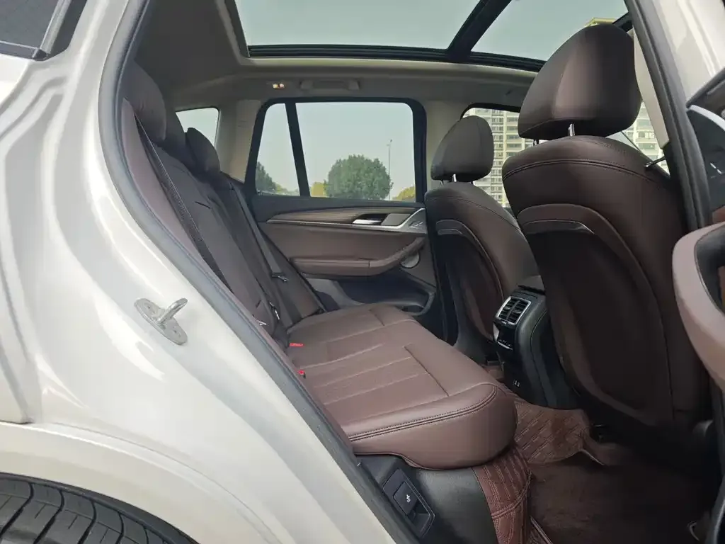 BMW X3 2022 из CN, фото 2