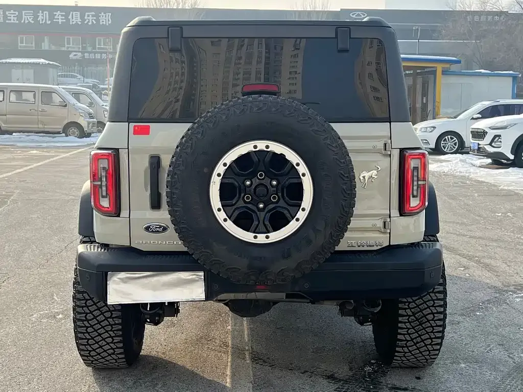 Ford Bronco 2024 из CN, фото 3